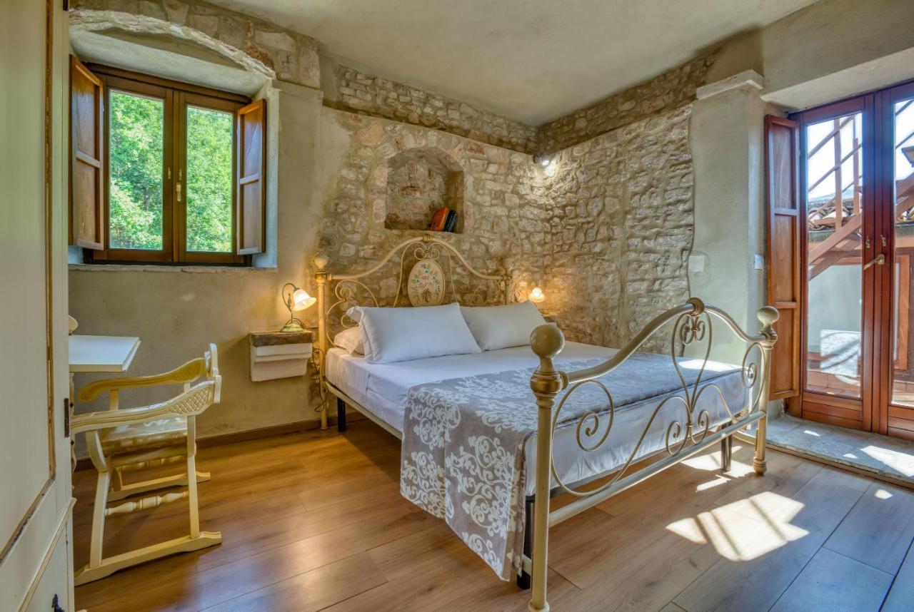 Col Sant'Angelo La Torre Di Piediluco 아파트 외부 사진